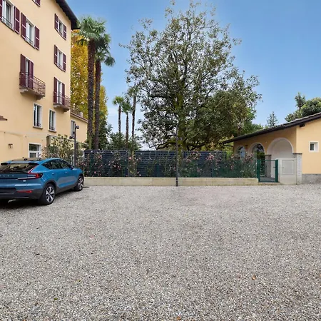 Aparthotel Schloss - & 3*
