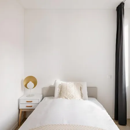 Aparthotel Schloss - & Locarno