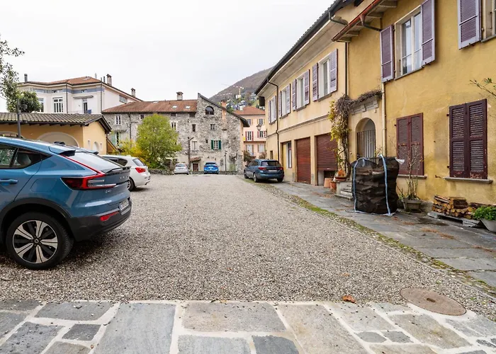 Apartmanhotel Schloss - & Locarno