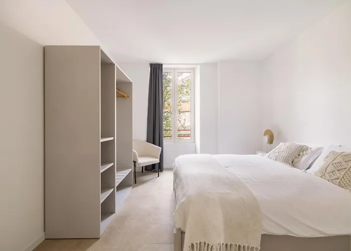 Schloss - & Aparthotel