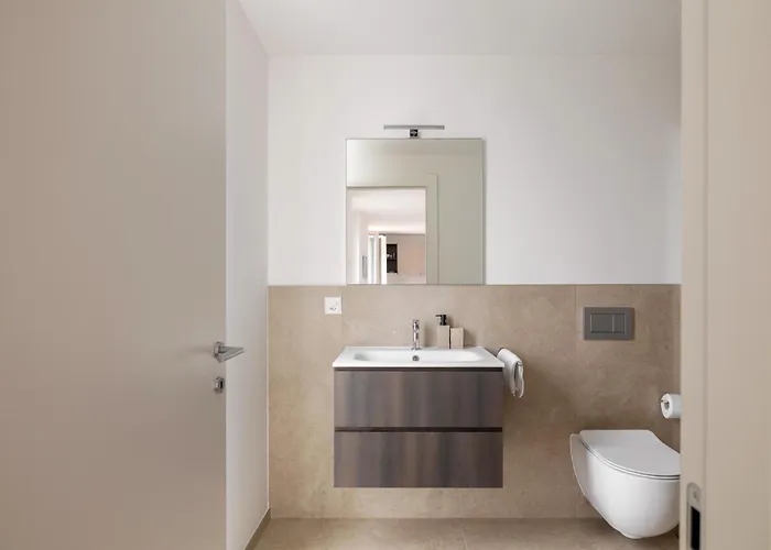 Aparthotel Schloss - & Locarno