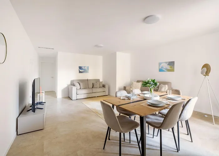 Schloss - & アパートホテル 4*