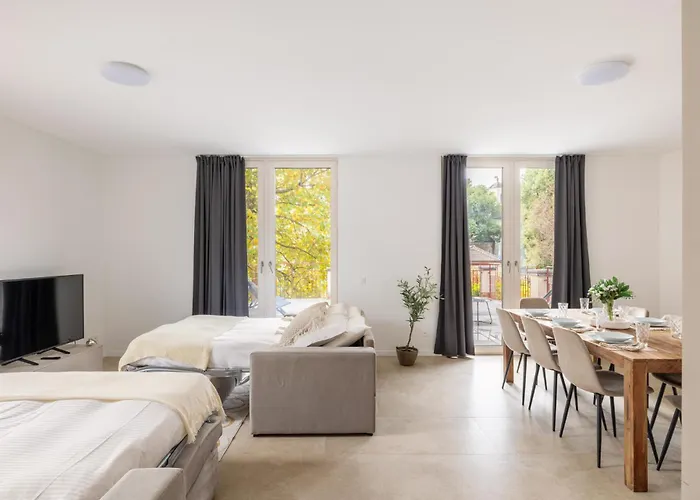 Schloss - & 4* ロカルノ