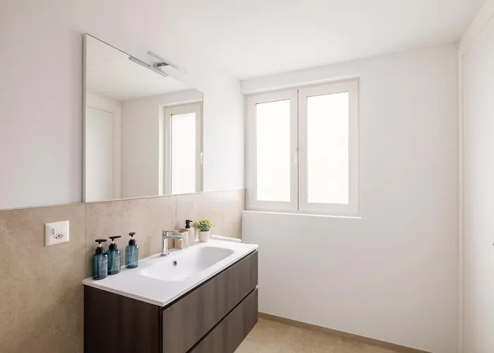 Schloss - & 4* ロカルノ